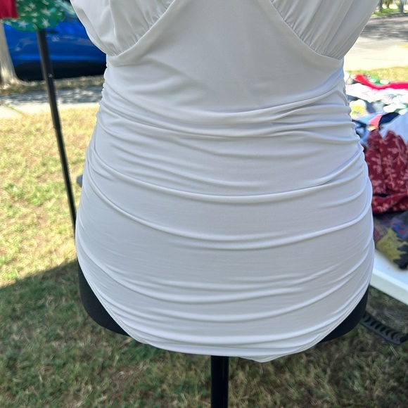 Express White bathing suit high legs - Picture 4 of 17